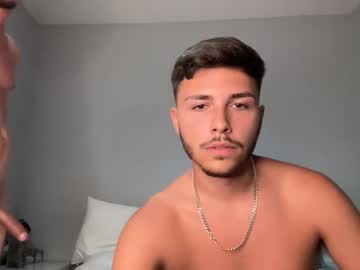 webcam man two_lads live cam image #6914627
