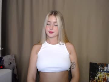 webcam girl cute18cute live cam image #6450160
