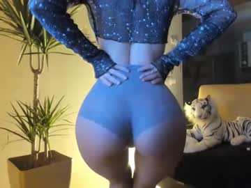 webcam girl sofiaandwonderland live cam image #2769407