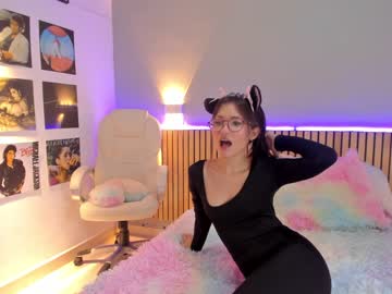 webcam girl little_effy18 live cam image #8952236