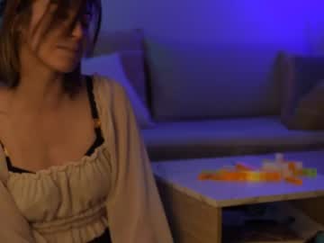 webcam girl lizmreow live cam image #2303453