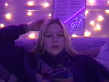 webcam girl harpersmith732912 live cam image #12167571