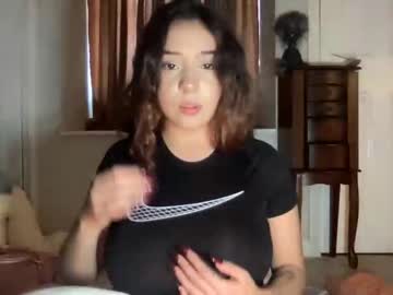 webcam girl avangelinefunn99 live cam image #4765318