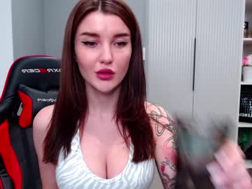 webcam girl marti_lovely live cam image #8947144