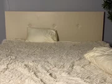 webcam girl lauratanguy live cam image #11459669