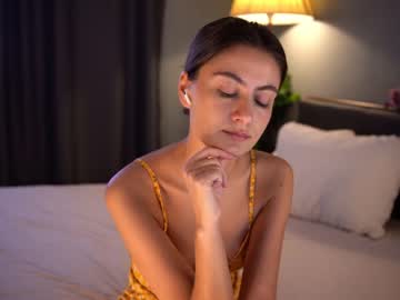 webcam girl tessarosse_ live cam image #8819055