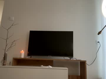 webcam girl bitter_moon live cam image #9388153