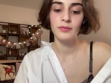 webcam girl wonderland_stia live cam image #7842142