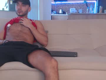 webcam man fratguysonline live cam image #7150463