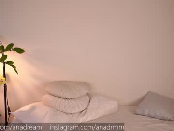 webcam girl dreamana live cam image #2279499