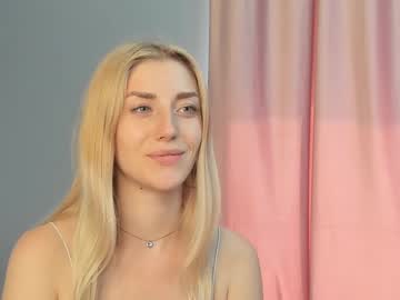 webcam girl lynngarney live cam image #9558605