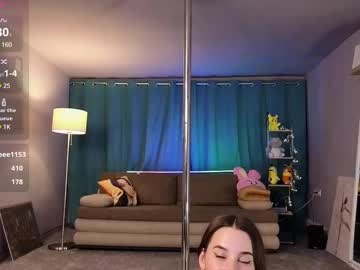 webcam girl kim_possible_01 live cam image #11204555