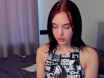 webcam girl angella_kleee live cam image #7607405