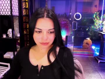 webcam girl alma_pearl live cam image #9584337