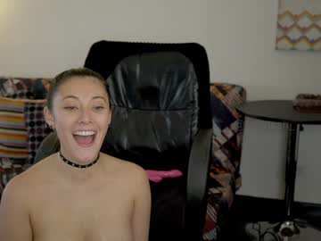 webcam girl kellytesh live cam image #3649015