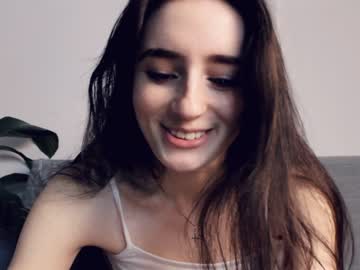 webcam girl lisawoo live cam image #434656