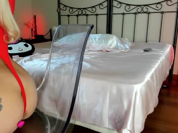 webcam girl mazeekiin live cam image #11573126