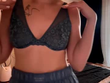 webcam girl ashleyfox07 live cam image #10489447