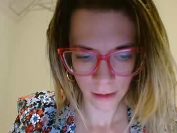webcam girl naomi_reah live cam image #7629308