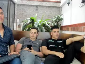 webcam man heteros_men live cam image #2722055