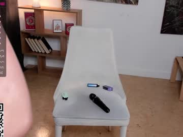 webcam girl a_whole_eternity live cam image #8541708