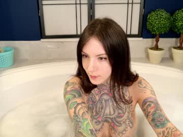 webcam girl harliequinnx live cam image #10089511