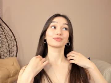 webcam girl juliepenningtona live cam image #7496981