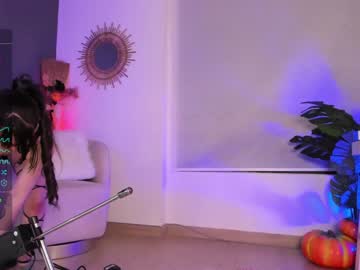 webcam girl lau__1 live cam image #7444870