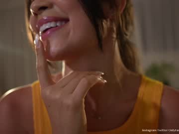 webcam girl tifalock_ live cam image #6943965