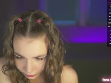 webcam girl hoolybunny live cam image #4216567