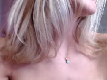 webcam girl sweetboobss1 live cam image #2832090