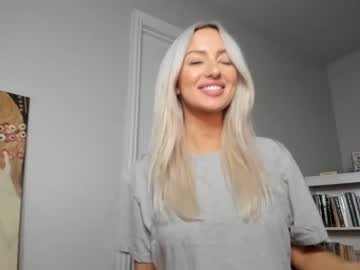 webcam girl miss_bee live cam image #4788776