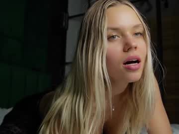webcam girl corni__ live cam image #10893936