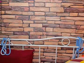 webcam girl eugenetomas live cam image #2029743