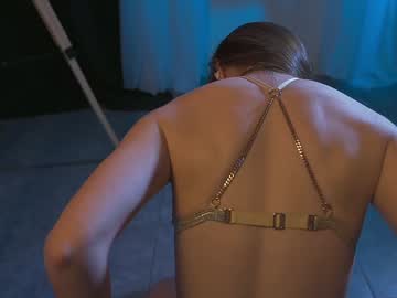 webcam girl lucie_beltran live cam image #10484148