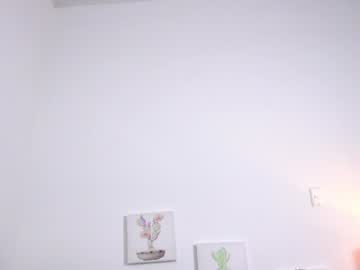 webcam girl yayoi_cresp18 live cam image #10794104