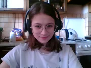 webcam girl mekyy_no_neko live cam image #6385830