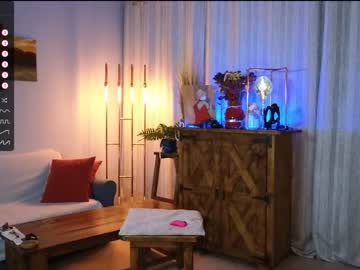 webcam girl kitty_mya69 live cam image #7271107