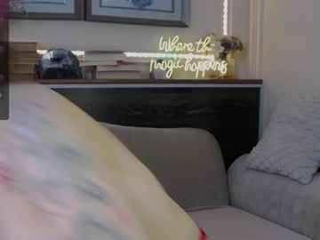 webcam girl ginger_pie live cam image #12175646