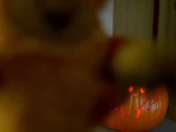 webcam girl crimsonxrapture live cam image #369131