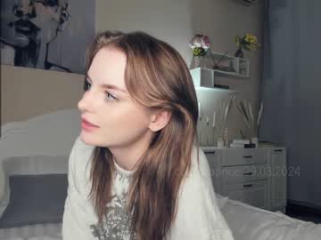 webcam girl cute_caprice live cam image #8948442