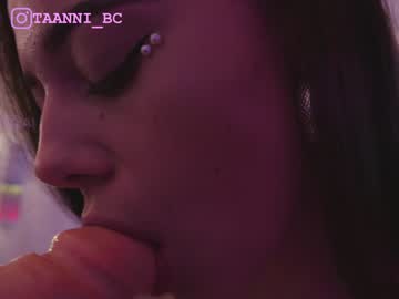 webcam girl taanni_bc live cam image #7796129
