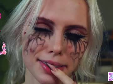 webcam girl audreycarvin live cam image #10973688
