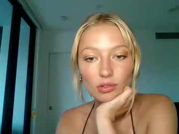 webcam girl gisellestreams live cam image #11464954