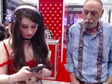 webcam girl arielking69 live cam image #4656373
