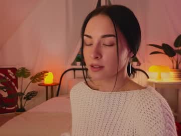 webcam girl uwunikaa live cam image #11777343