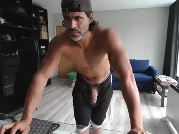 webcam man latino23bom live cam image #7035323