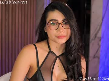 webcam girl abie_owen live cam image #12602111