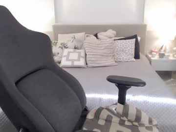 webcam girl smileyouarehere live cam image #10524557
