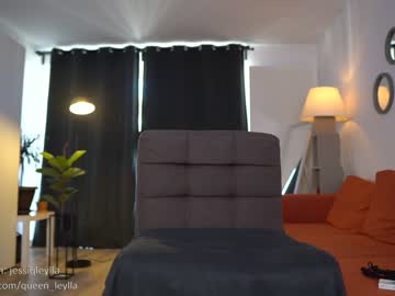 webcam girl queen_leylla live cam image #524624